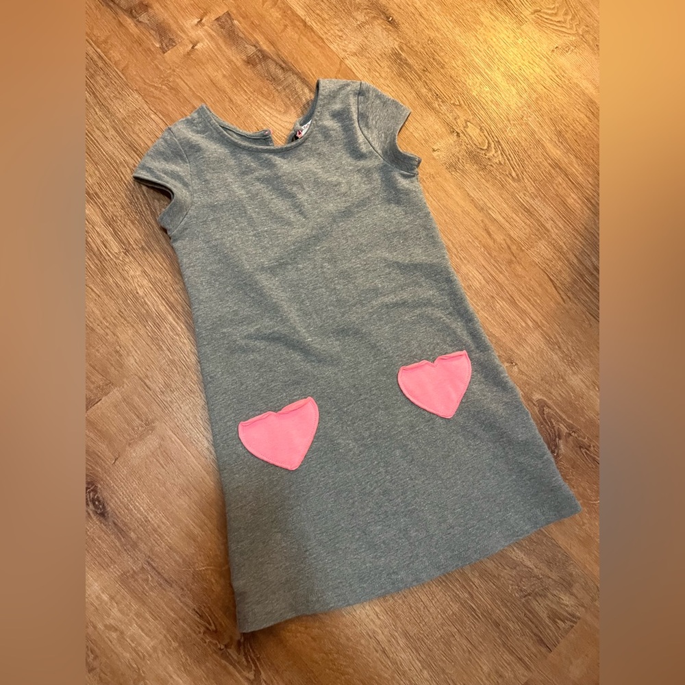 Heart pockets cat & jack short sleeve shift stretch zip dress 5T grey pink